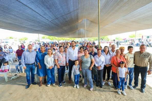 Recibieron en área suburbana beneficios llevados por Carlos Peña Ortiz