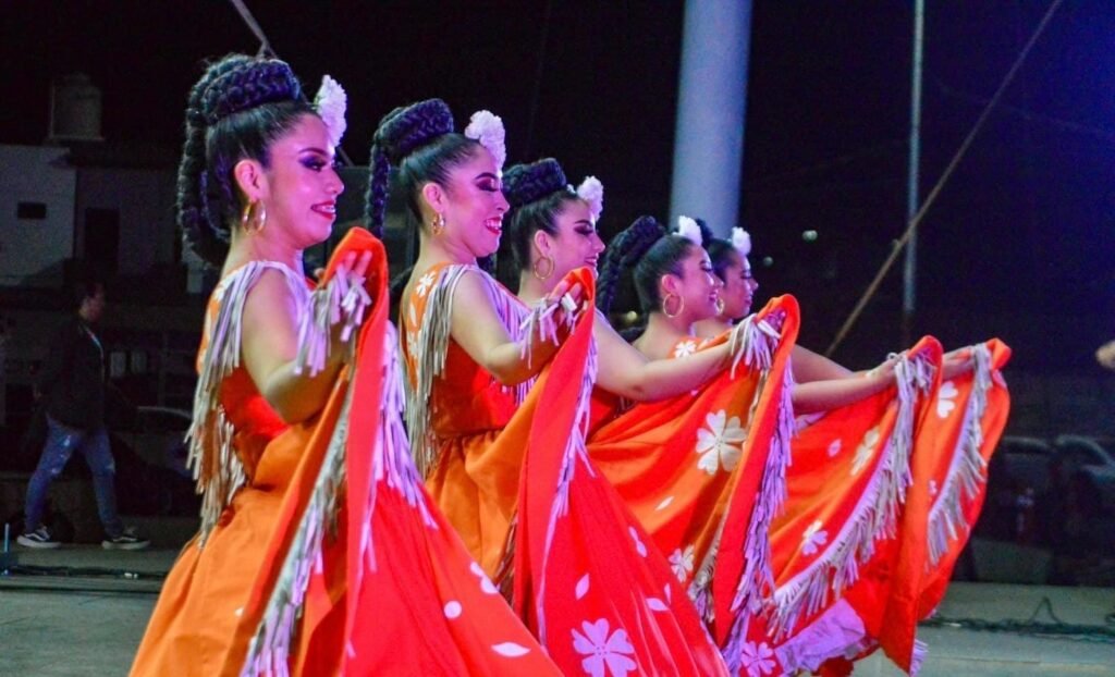 Cautiva Tamaulipas en la Feria Nayarit 2025