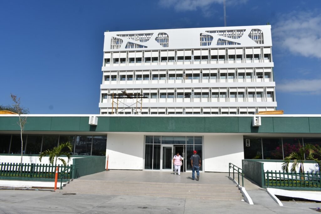 Hospital del IMSS en Reynosa al borde del colapso por daños estructurales