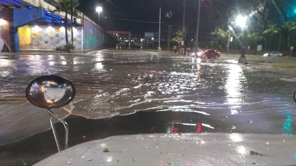 Inundaciones en Reynosa por lluvias en la madrugada