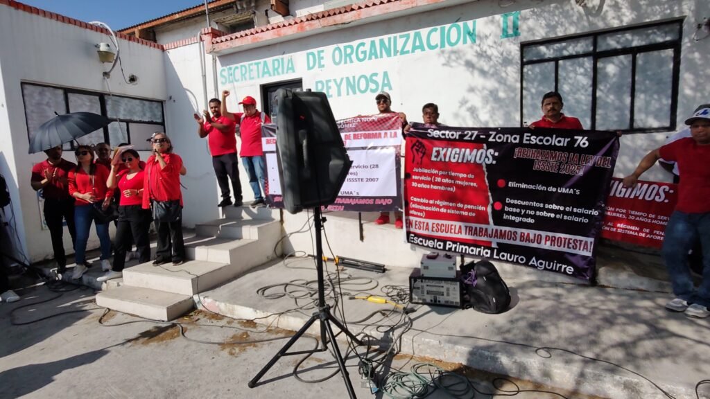 Nuevo plantón de maestros contra modificaciones a la Ley del ISSSTE