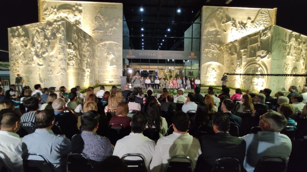 Inauguraron el Museo del Ferrocarril