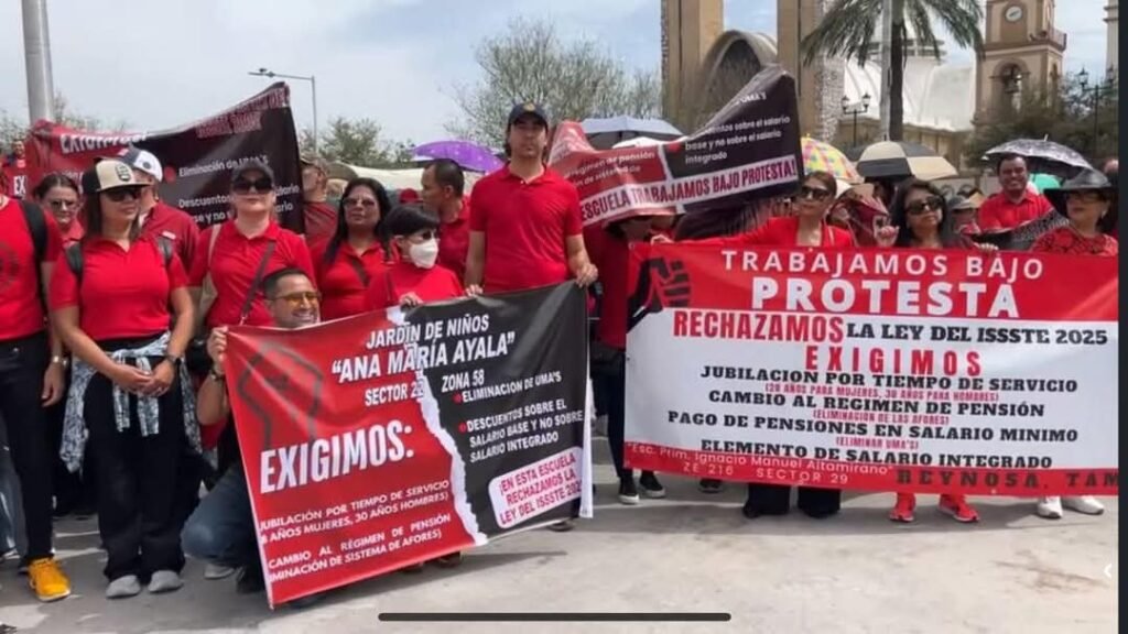 Programan maestros dos nuevas mega marchas de protesta