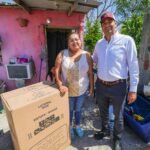 Estufas, colchones y más enseres entregó Carlos Peña Ortiz en la Nuevo Amanecer