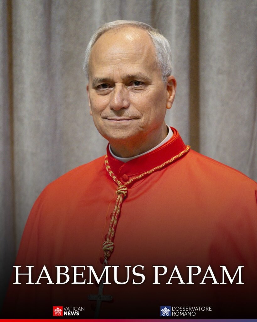 El Vaticano. Nuevo Papa Católico….Robert Francis Prevost, O.S.A., es un destacado prelado católico estadounidense, nacido el 14 de septiembre de 1955 en Chicago, Illinois. Actualmente, se desempeña como prefecto del Dicasterio para los Obispos y presidente de la Pontificia Comisión para América Latina en el Vaticano, cargos que asumió el 12 de abril de 2023, tras ser nombrado por el Papa Francisco .