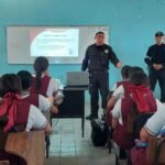 Imparte Guardia Estatal de Género taller para prevenir ciberbullying en secundaria de Nuevo Laredo