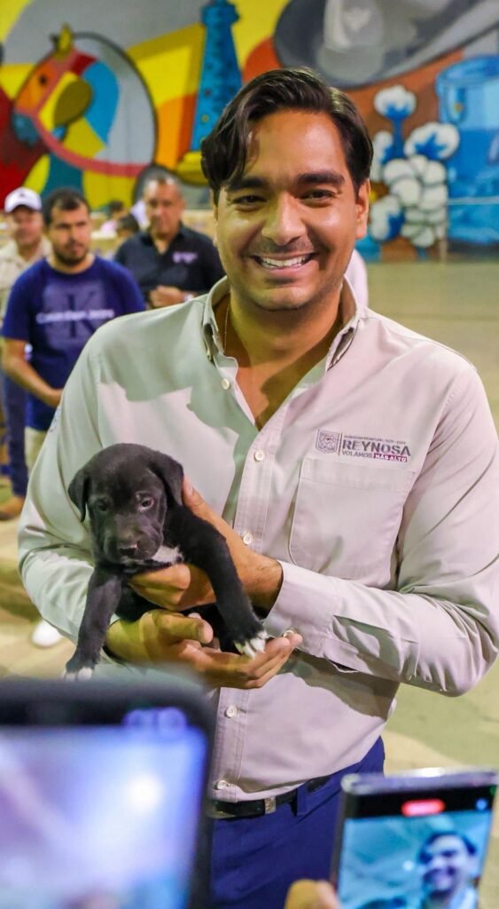 Busca Alcalde de Reynosa nombre para cachorrito abandonado