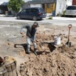Atiende COMAPA fugas de agua potable en el Fraccionamiento San Valentín