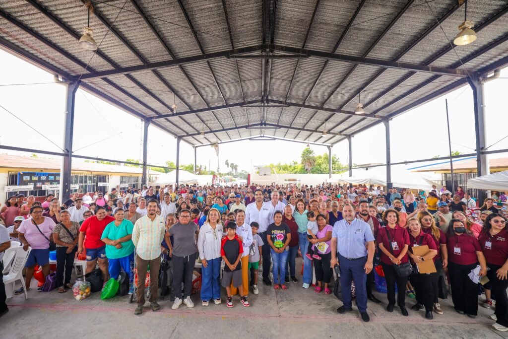 Entregó Carlos Peña Ortiz beneficios a familias de Reynosa con Brigada DIF en Tu Colonia