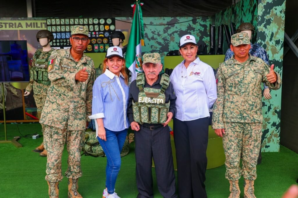 Fortalece DIF-Reynosa vínculos y valores con visita a la Exposición Militar “La Gran Fuerza de México”