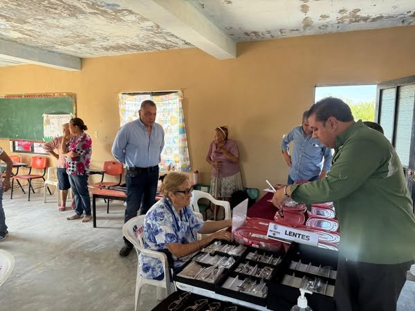 Realizaron Brigada Médica en Las Anacuas