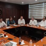 Llama rector a su gabinete a redoblar esfuerzos