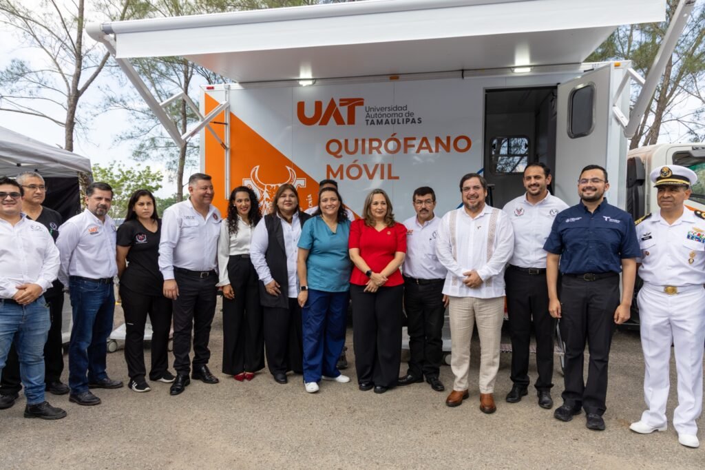 Cuenta la UAT con moderno quirófano móvil veterinario