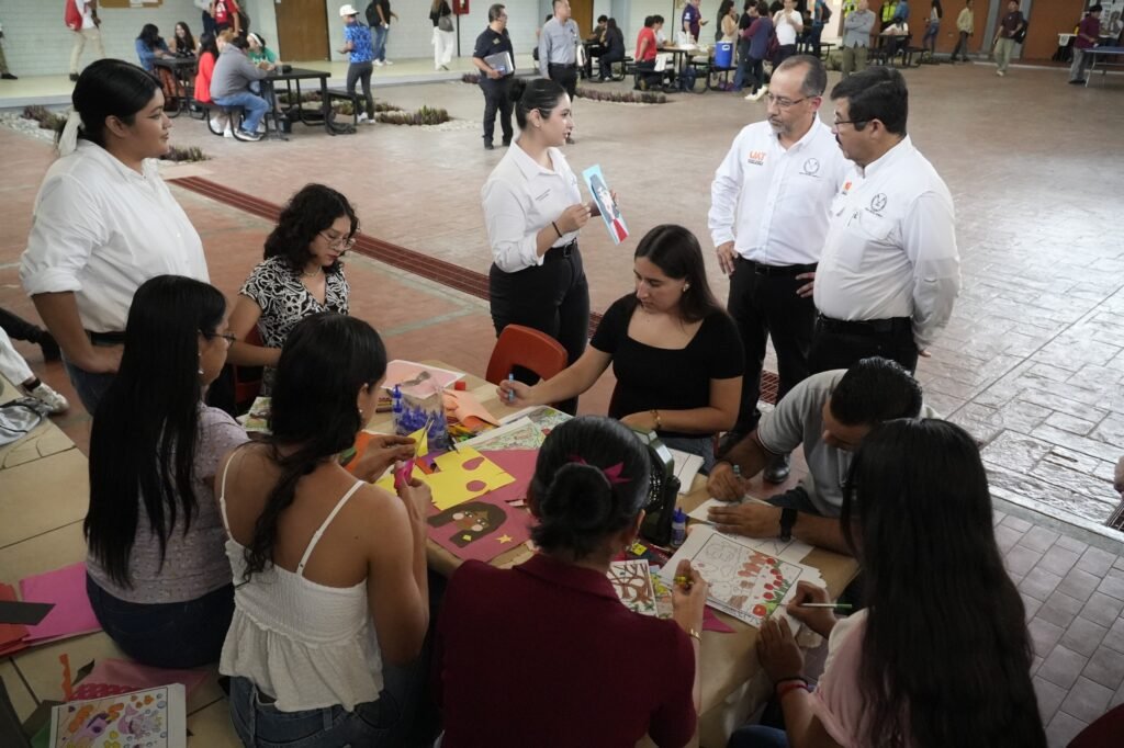 Rector y estudiantes de la UAT comparten jornada universitaria