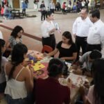 Rector y estudiantes de la UAT comparten jornada universitaria