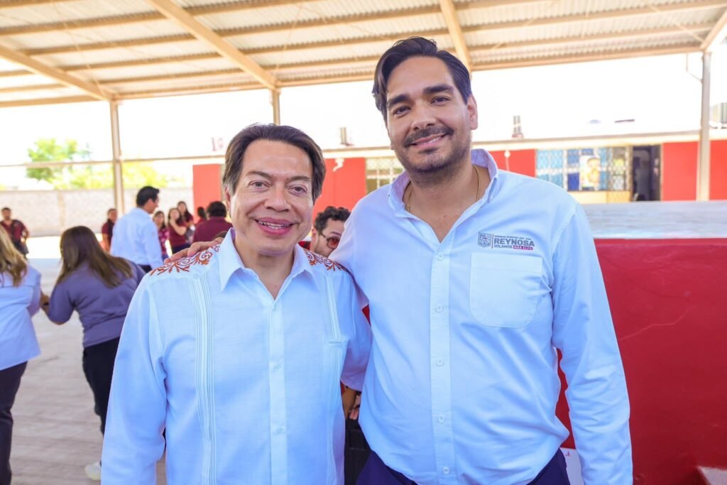 Participó Carlos Peña Ortiz en reunión del Consejo Técnico de la escuela primaria Bicentenario de la Independencia