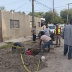 Trabaja COMAPA en la reparación de fuga de agua potable en la Zona Centro