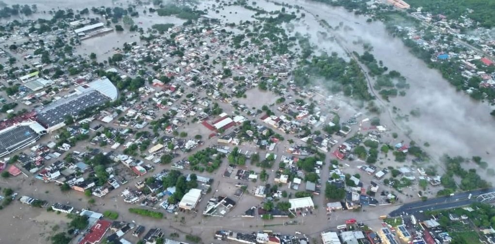 Lleva SIAMARM ayuda humanitaria a Veracruz