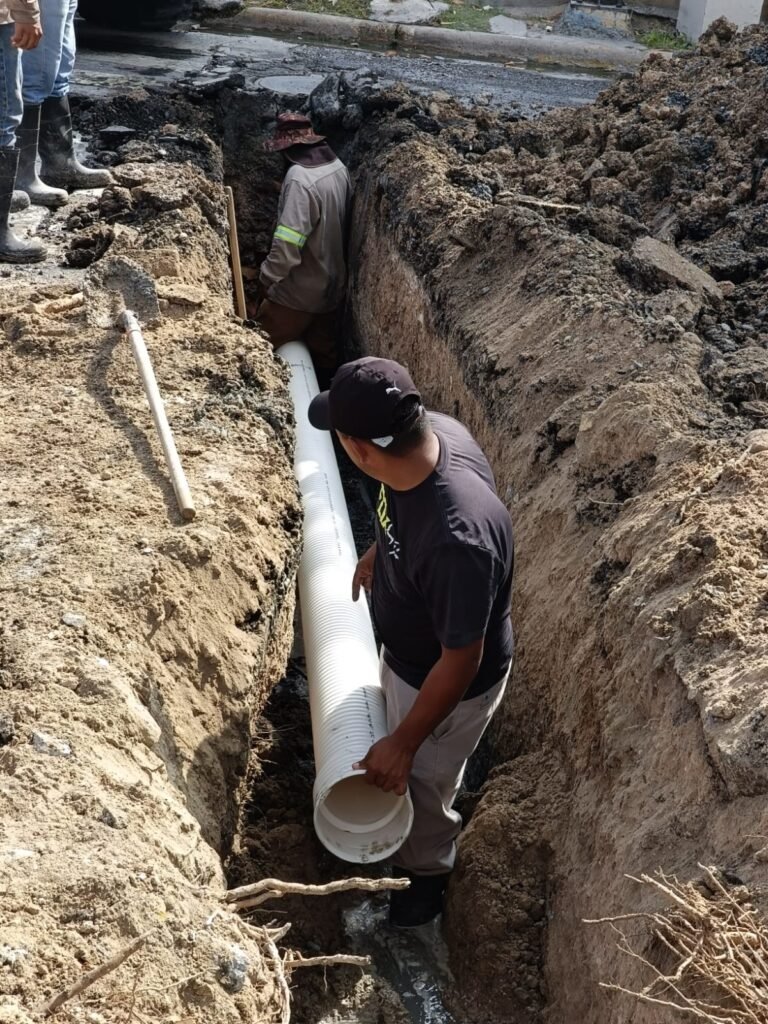 Rehabilita COMAPA drenaje sanitario en la colonia Las Fuentes