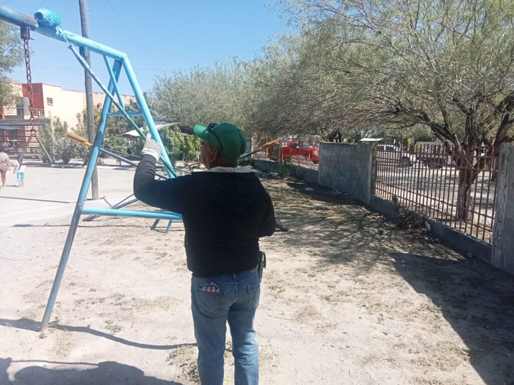 Mejora Gobierno de Carlos Peña Ortiz espacios públicos para niños en Reynosa