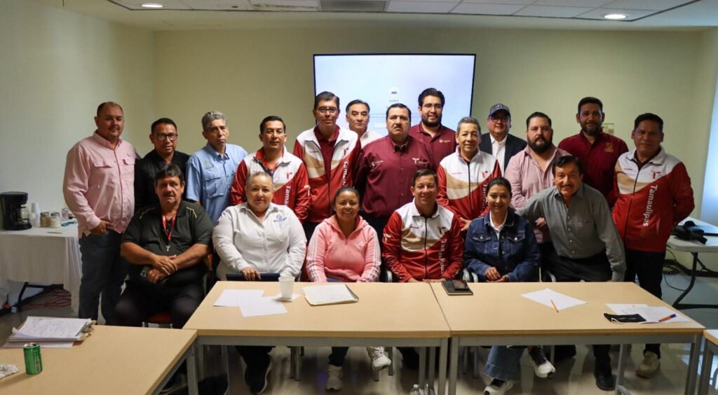 Sesionan en Reynosa Directores del Deporte de la Zona Norte con el apoyo de Carlos Peña Ortiz