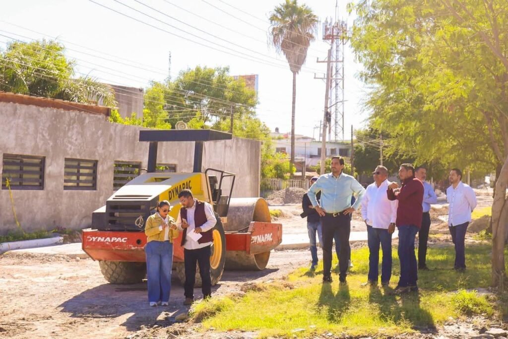 Supervisó Carlos Peña Ortiz pavimentación hidráulica en la colonia López Portillo de Reynosa
