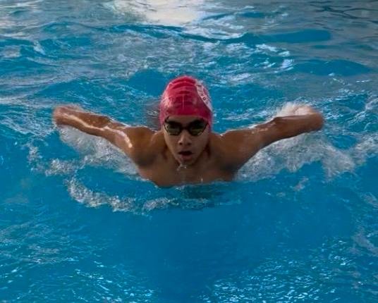 Participaron en Abierto Mexicano de Natación 2025 con apoyo de Carlos Peña Ortiz