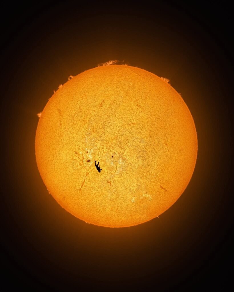 No es un hombre cayendo al Sol