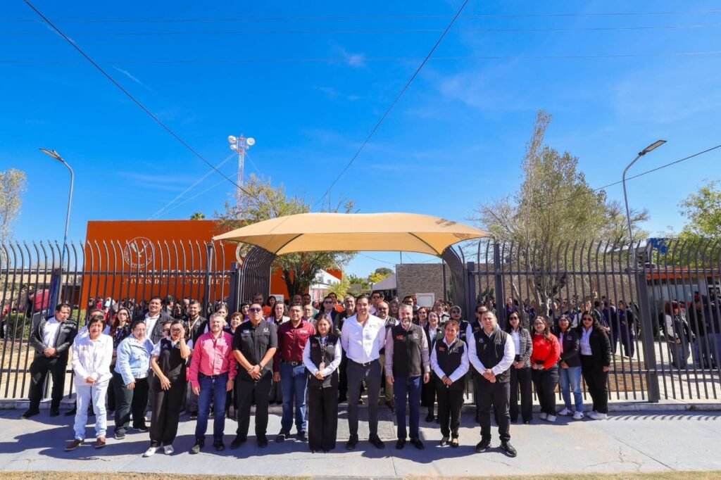 Fortalece política ambiental donación de olivos del Gobierno de Reynosa a la UAT