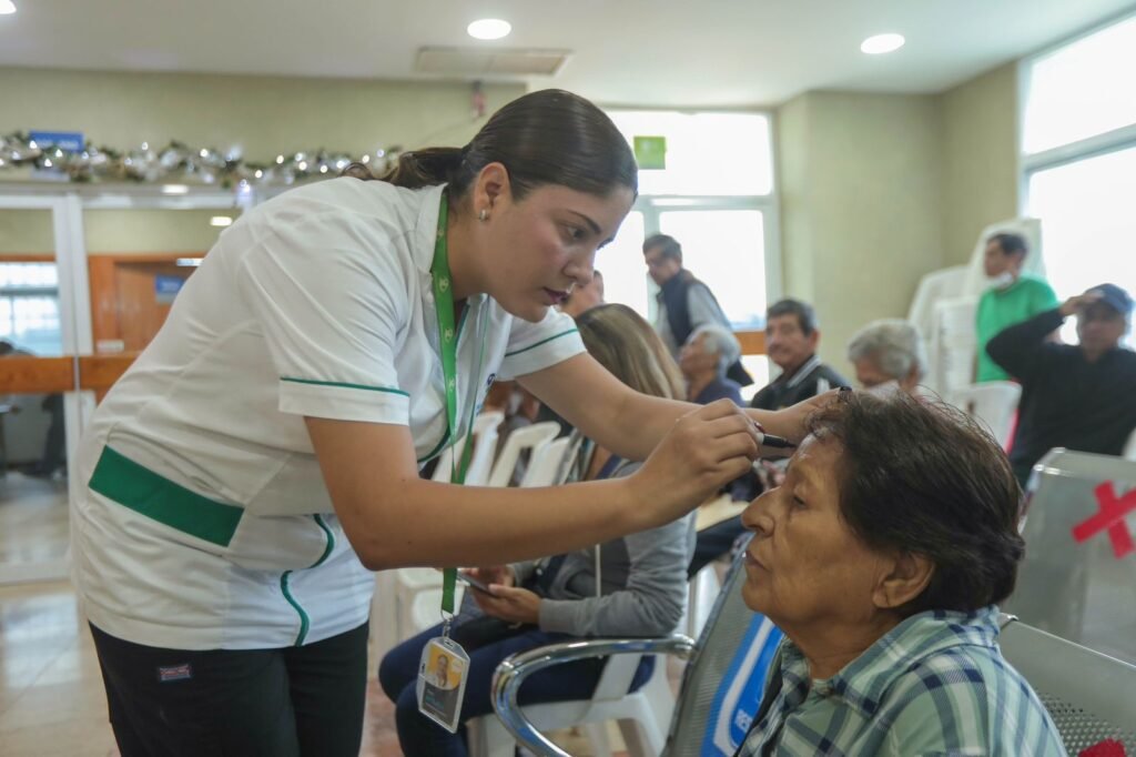 Atiende DIF Tamaulipas la salud visual de más de 3 mil personas con la campaña “Bienestar en tu mirada”