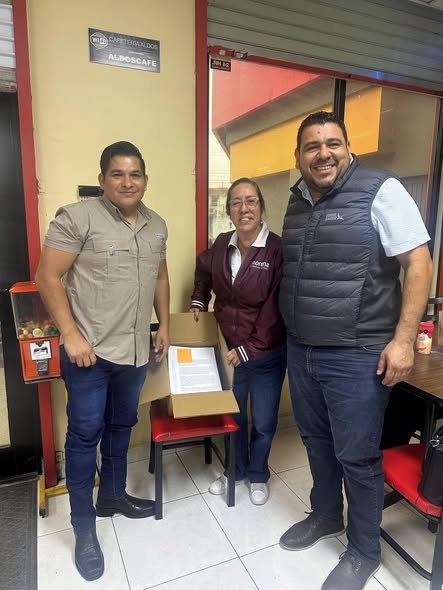 PT entregó 6 mil firmas a Morena