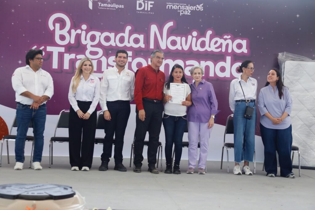 Apapacharon Américo y María a las familias de Higuerillas con la Brigada Navideña Transformando Familias