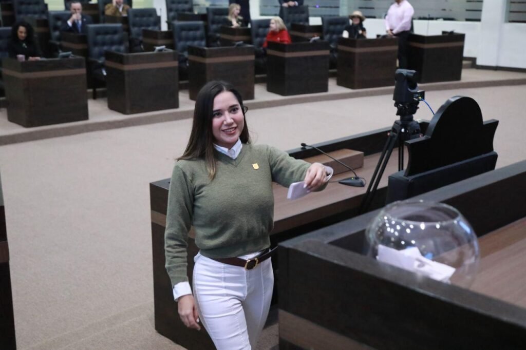 Urge fortalecer marco legal para frenar ola de robos: Katalyna Méndez