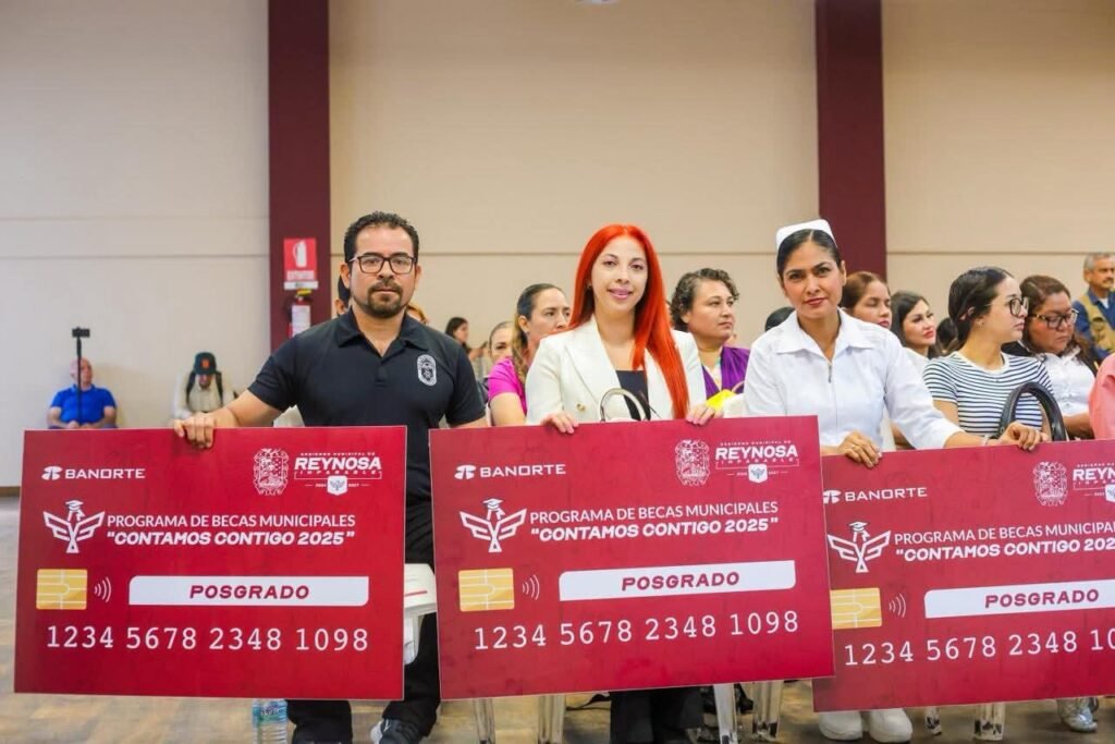 Apoya Gobierno de Carlos Peña Ortiz generaciones de profesionistas más preparados