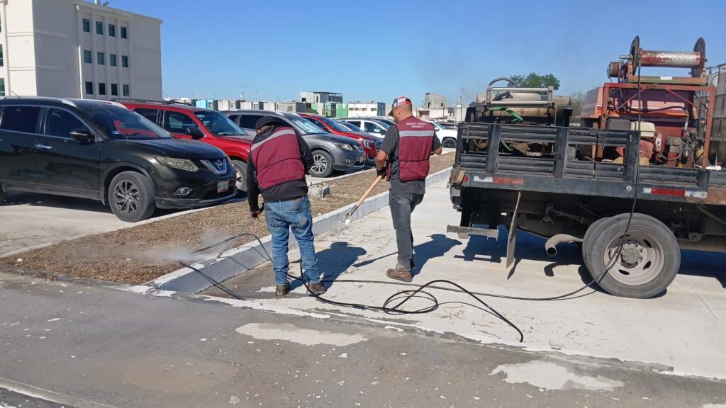 Amplía Gobierno de Reynosa acciones de limpieza y mantenimiento a instituciones