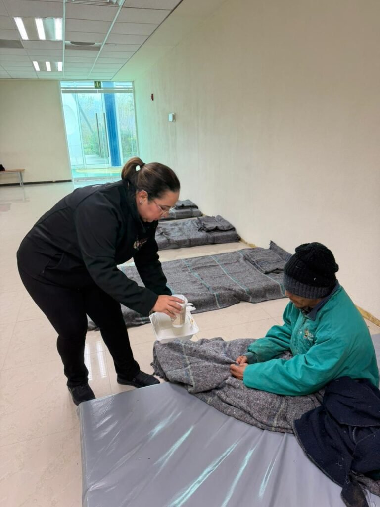 Ante bajas temperaturas, DIF-Reynosa brinda atención integral en albergue