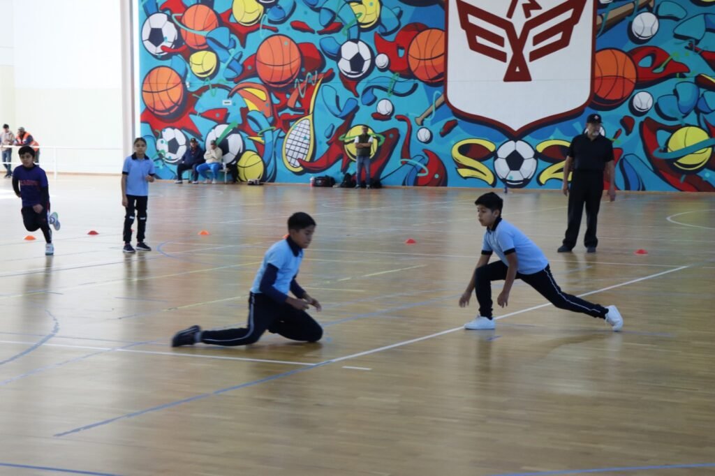 Sólido apoyo de Carlos Peña Ortiz a eliminatoria Regional de Beisbol 5