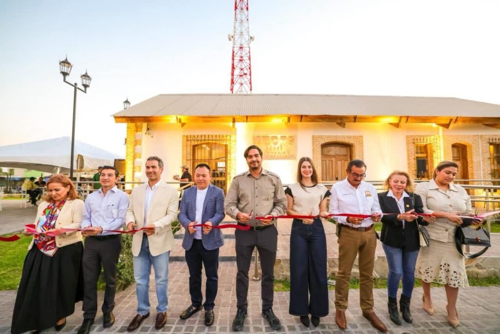 Inauguraron Carlos y Alejandra primer emprendimiento de Apertura de Negocios Costo Cero”
