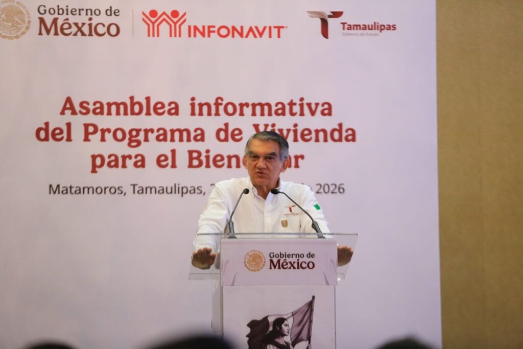 Reconoce Infonavit a Américo Villarreal por liderazgo en construcción de viviendas