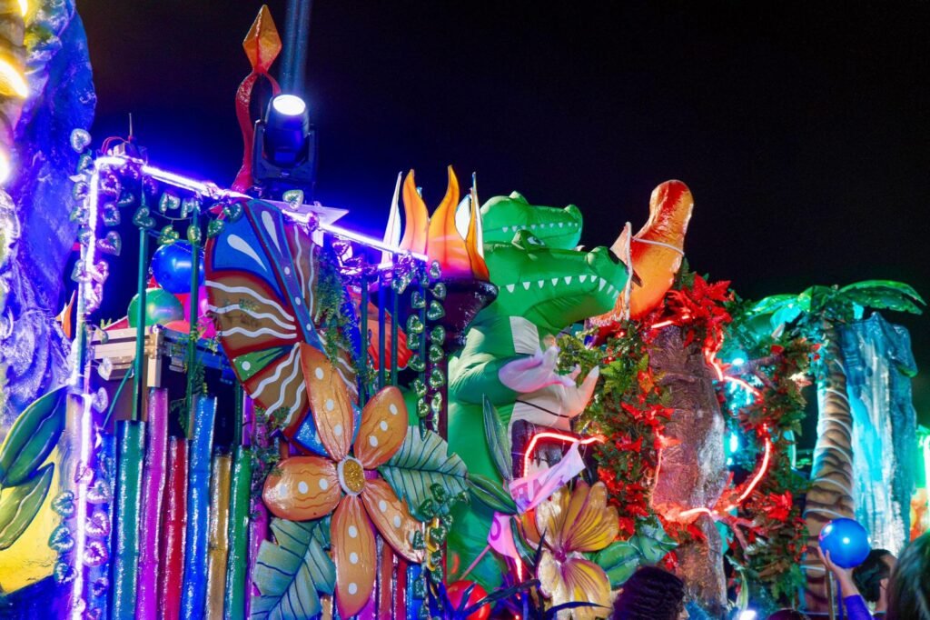 Va la Secretaría de Turismo por Patronato del Carnaval