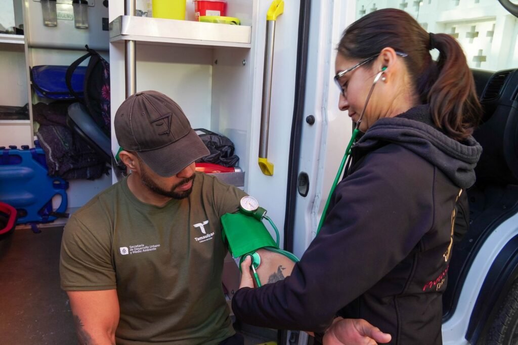 Avanza SEDUMA en la profesionalización del combate a incendios forestales