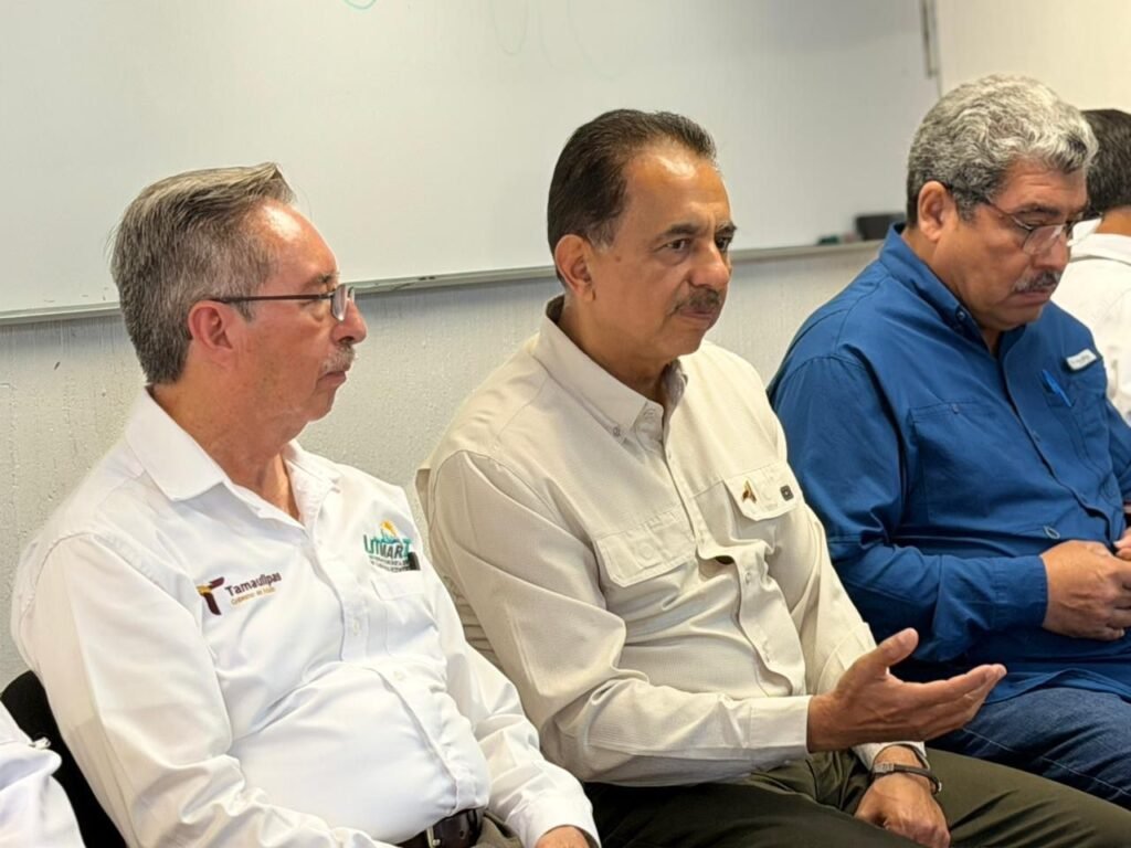 Fortalece Gobierno de Tamaulipas diálogo con pescadores de Soto la Marina