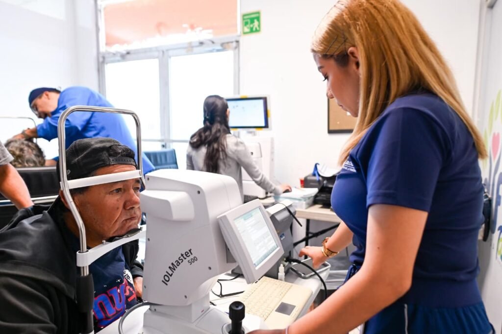 Agradecen ciudadanos valoraciones de la Jornada de Salud Visual 2026 del DIF-Reynosa