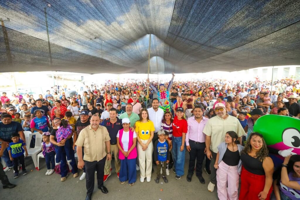 Encabezaron Carlos Peña Ortiz y Alejandra Yelitza Garza el Día de la Familia con miles de reynosenses