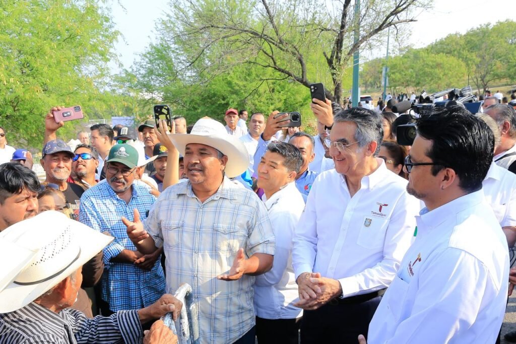 Reconocen ejidatarios de Llera respaldo de Américo ante problemática con empresa eólica