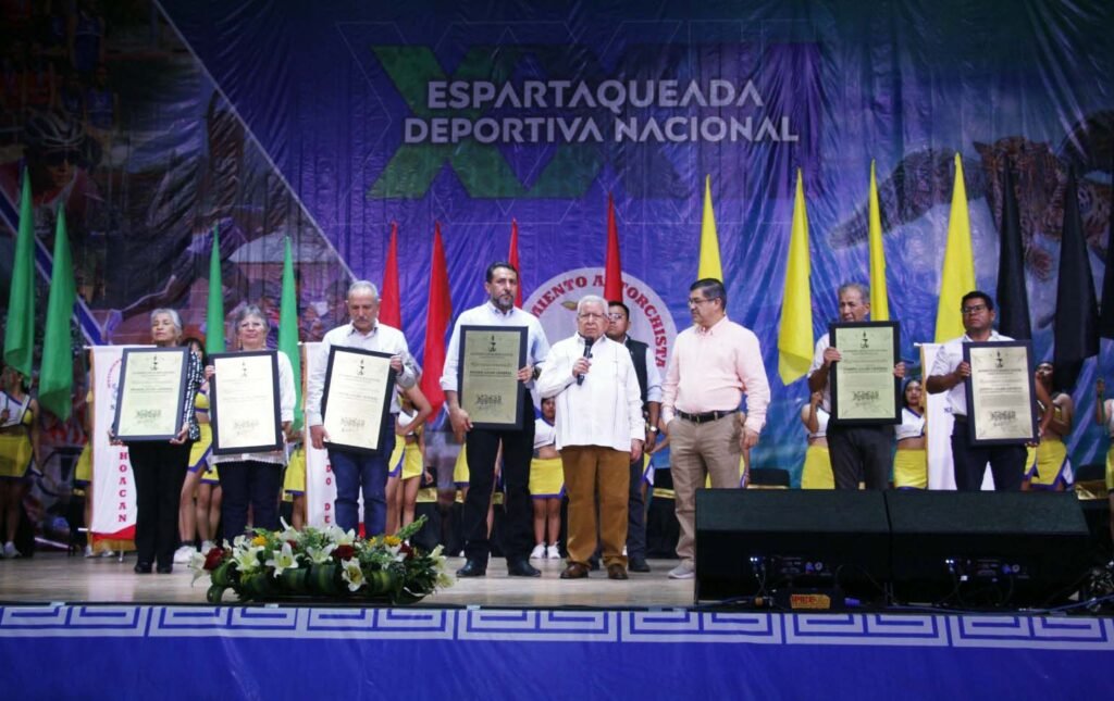 Culminó Espartaqueada Deportiva 2026; Antorchallama a cultivar el pensamiento crítico para cambiar a México