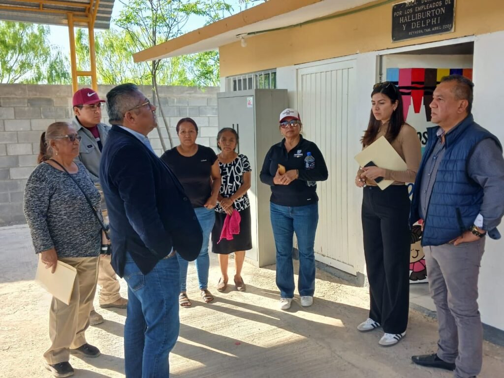 Atienden necesidades de comunidades rurales en Anzaldúas y ejido Cavazos