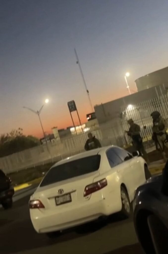 Presencia del Ejército evita bloqueo en carretera durante protesta laboral en Reynosa