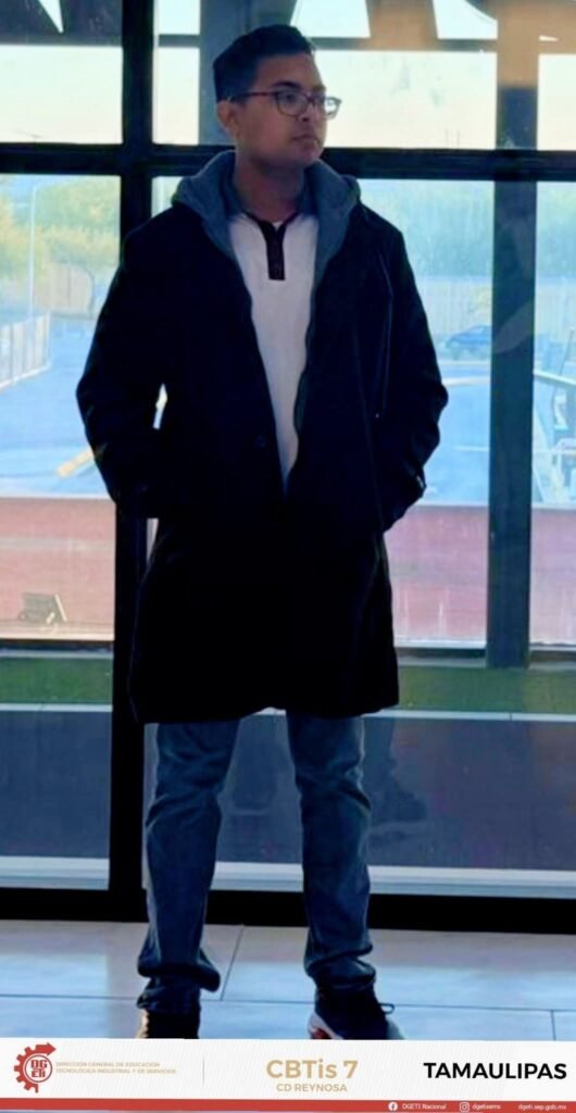 Orgullo tamaulipeco: alumno del CBTis 7 compite en nacional de matemáticas GAU55 en la CDMX