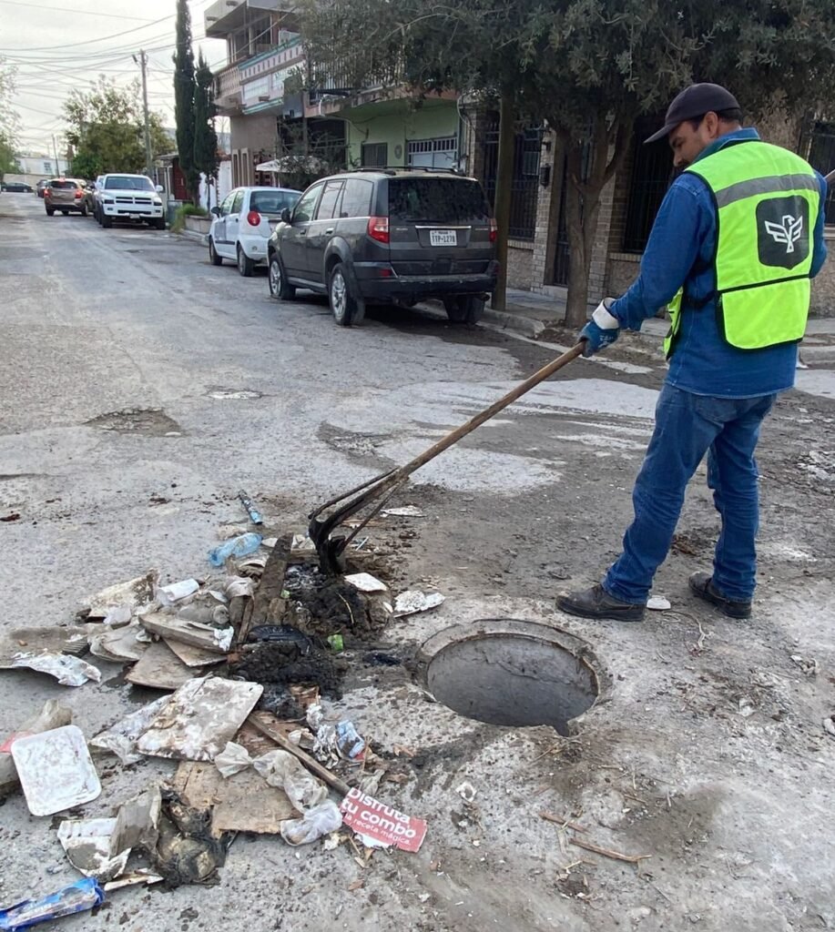 Atiendió COMAPA limpieza de pozos en la colonia Fuentes Sección Lomas